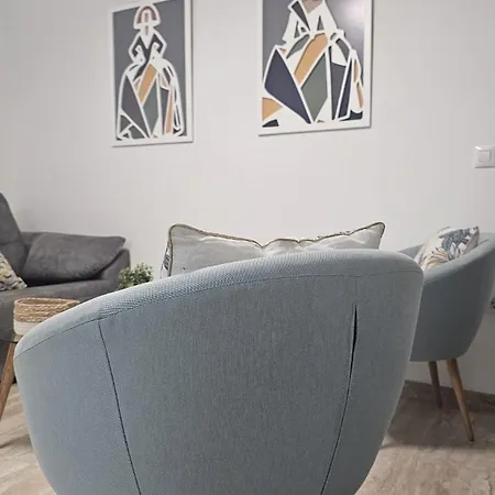 Menina San Agustin Apartamento Córdova